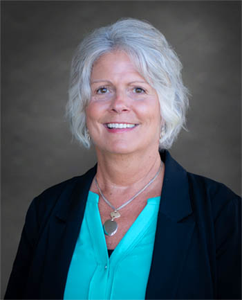 Headshot of Janette Oprean