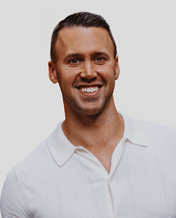 Headshot of Ian Mickelson