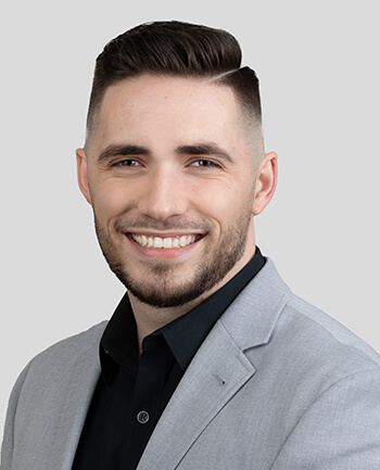 Headshot of Grant Kairdolf