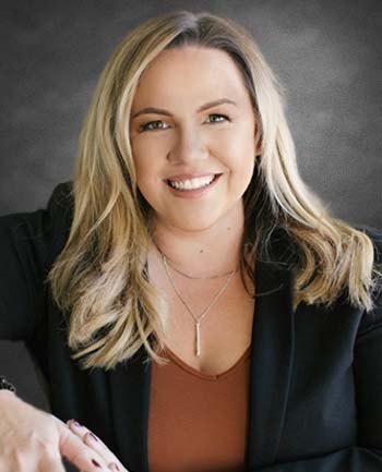 Headshot of Lauren Lloyd