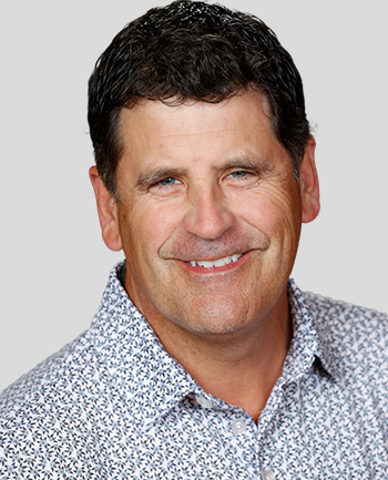 Headshot of Mark Osborne