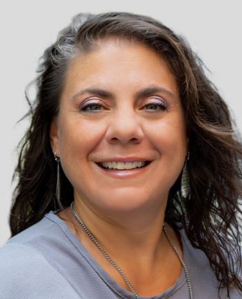 Headshot of Laura Lawhon