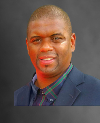 Headshot of Eric Bond