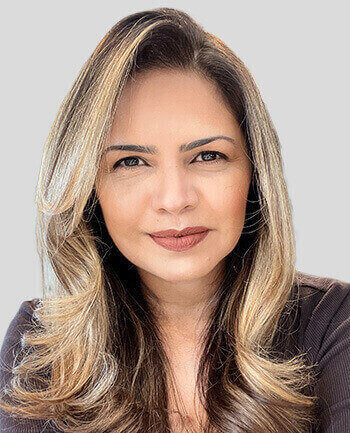 Headshot of Andreia Aguiar