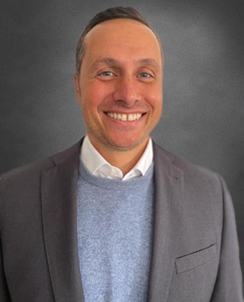 Headshot of Robert London