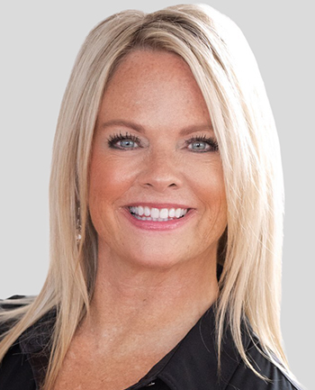 Headshot of Kelly Molitor