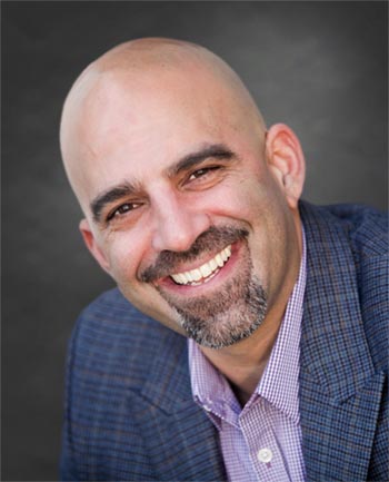 Headshot of Faramarz Moeen-Ziai