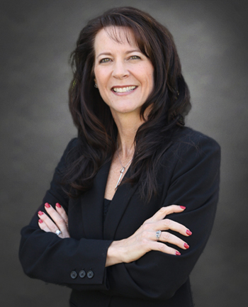 Headshot of Julie Ozanich