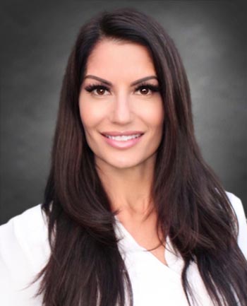 Headshot of Toni McGraw